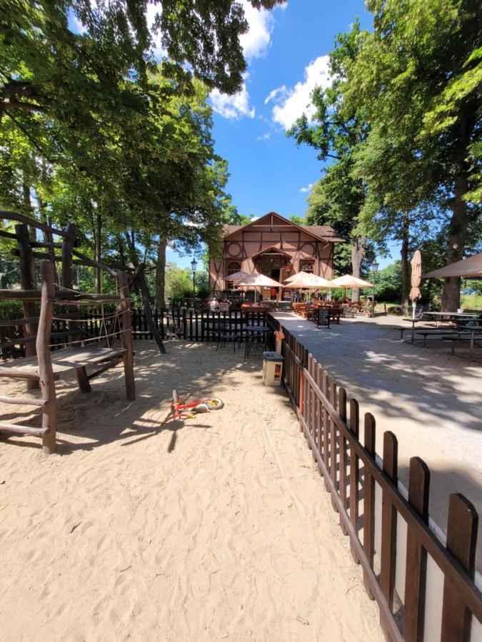בית הארחה Restaurace Ostrov פיסק