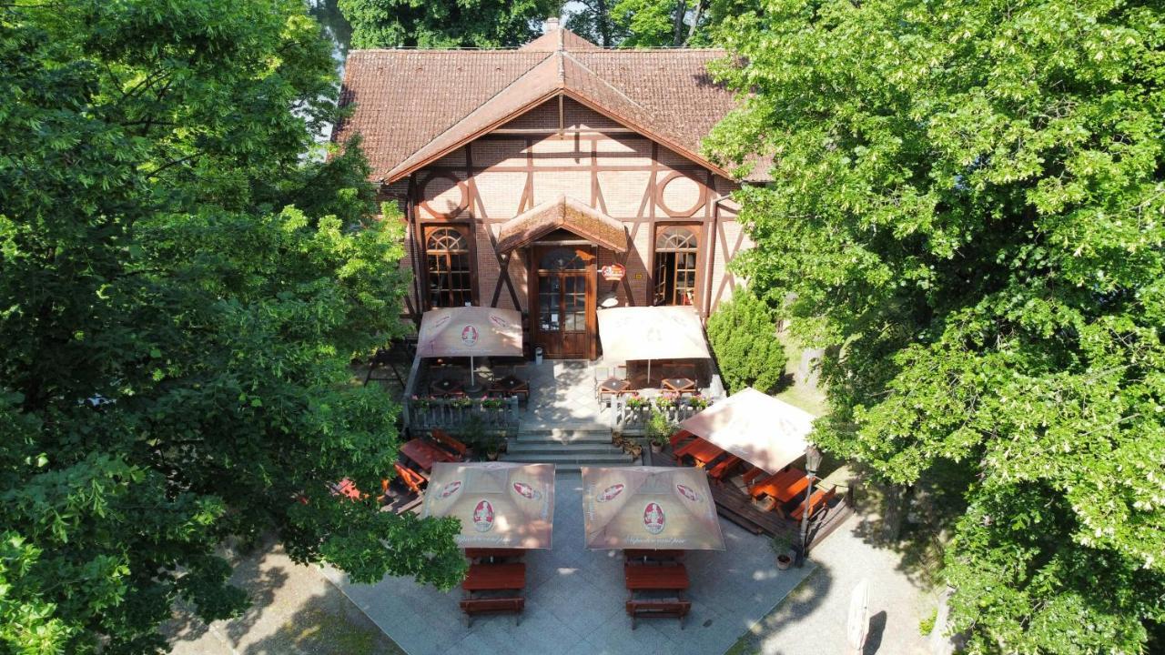 Restaurace Ostrov